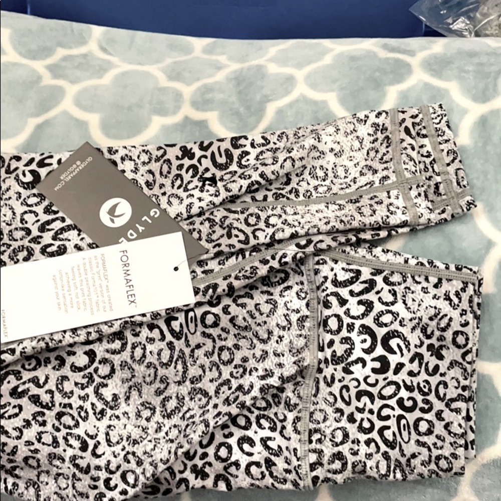 Snow leopard leggings